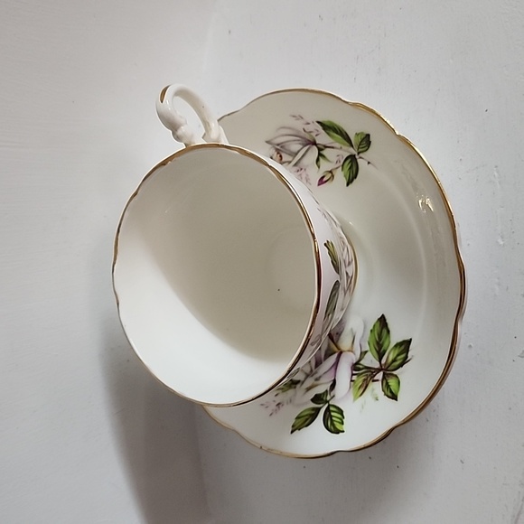Grosvenor, Jackson, an Gosling Ltd., Bone China Teacup/Saucer, Floral Decoration - Picture 6 of 8